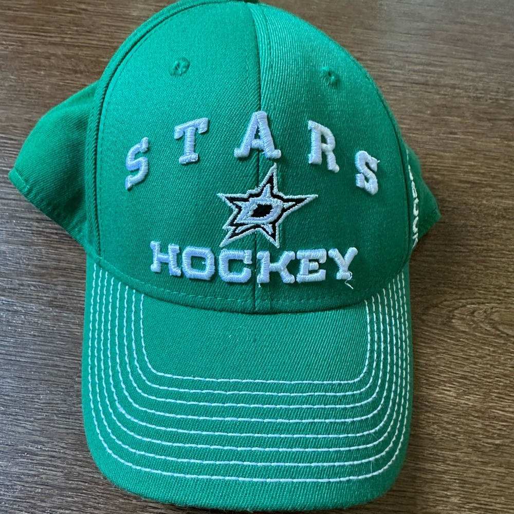 Dallas Stars hockey hat